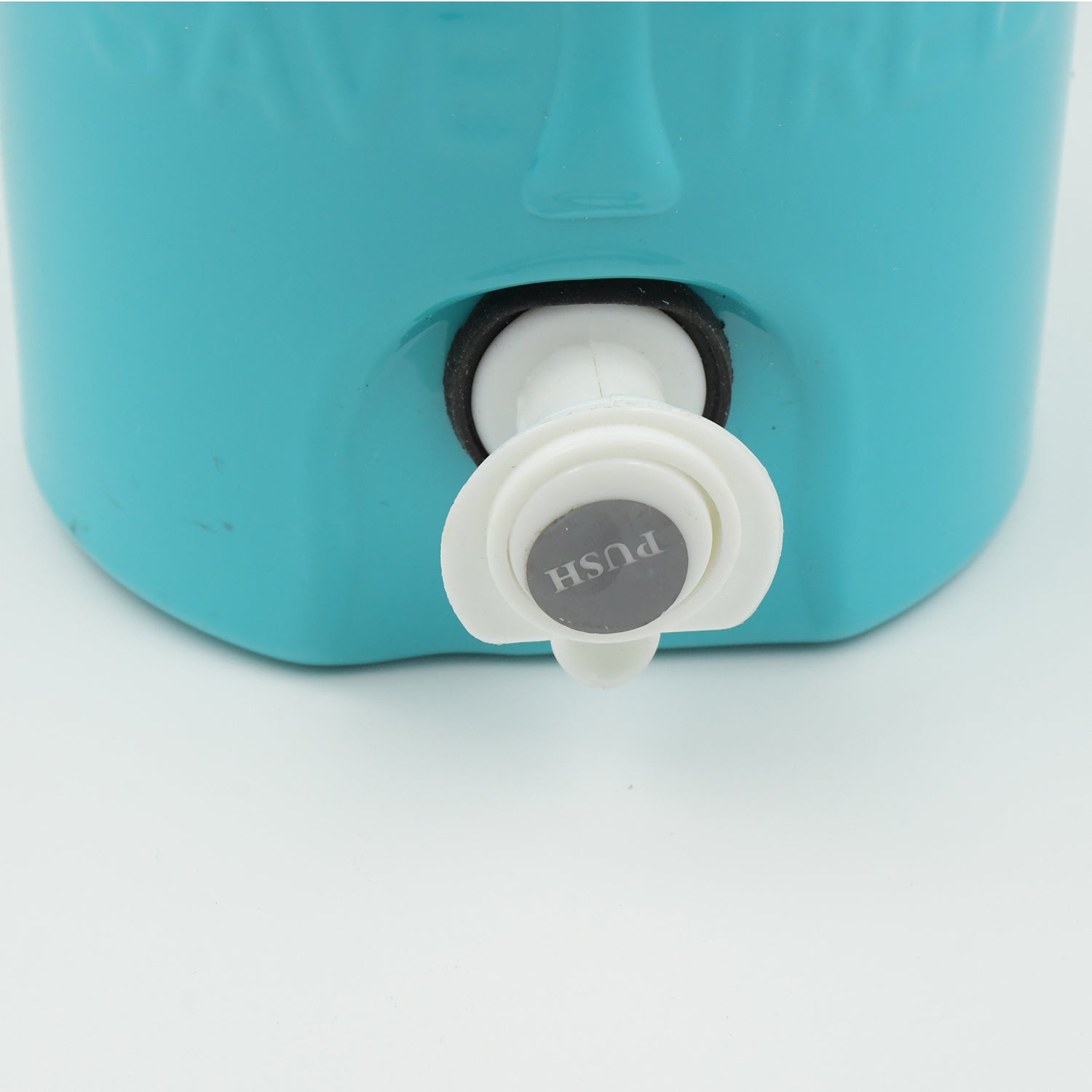 Insulated Plastic Water Rover Jug With A Sturdy Handle Water Jug Camper With Tap Plastic Insulated Water Water Storage Cool Water Storage For Home  Travelling (3000 Ml) - Shop Gharse