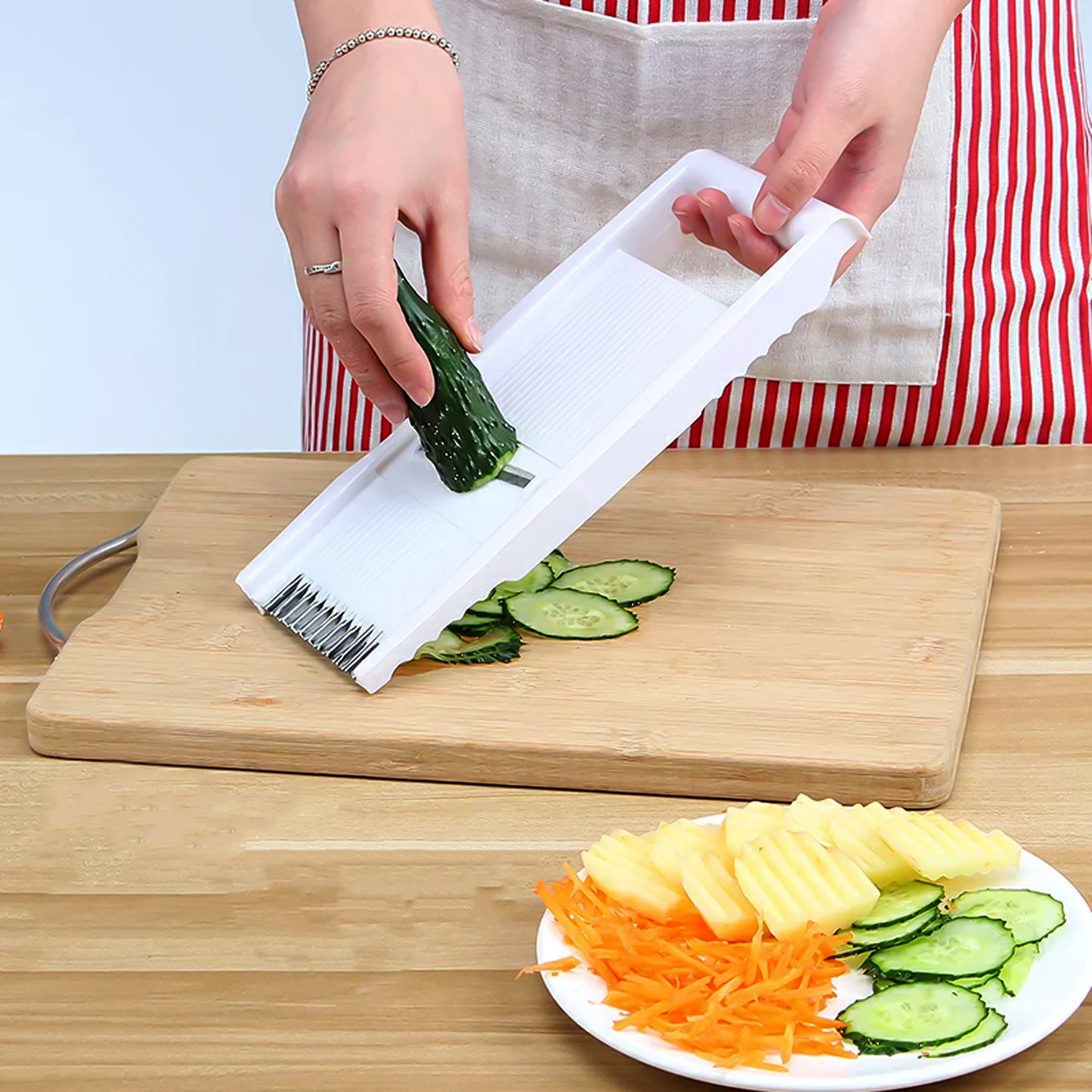 3 In 1 Kitchen Set Grater Base Slicing Attachment And Peeler (3 Pcs Set) - Shop Gharse