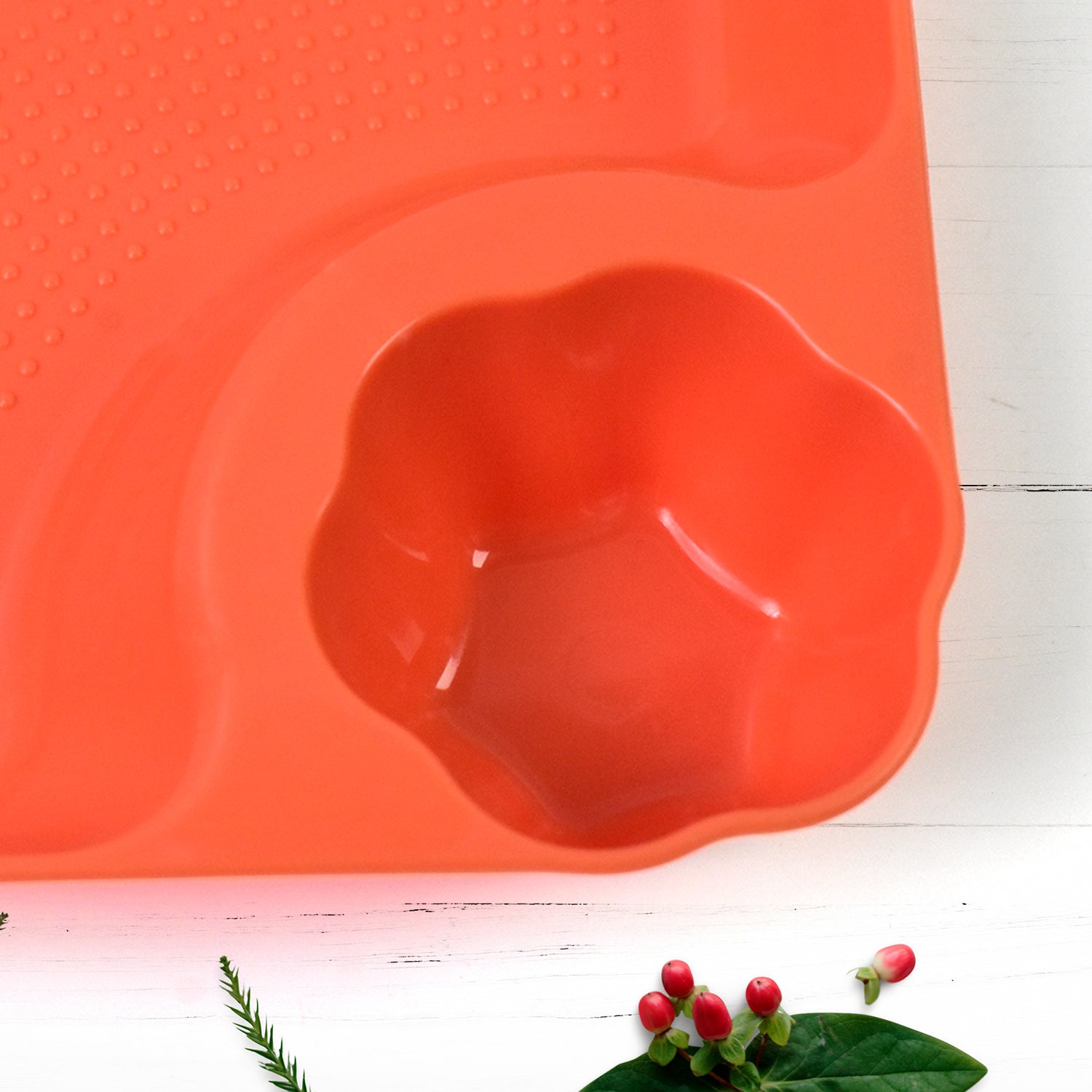 Plastic Plates With Dipping Saucer  Round Dip Part (1 Pc  1816 Cm  1 Pc) - Shop Gharse
