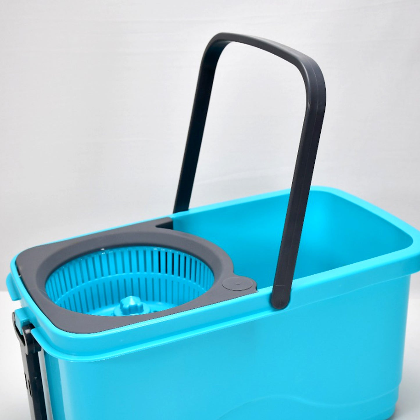 4028 Quick Spin Mop Plastic Spin Bucket Floor Cleaning Easy Wheels  Big Bucket Floor Cleaning Mop With Bucket - Shop Gharse