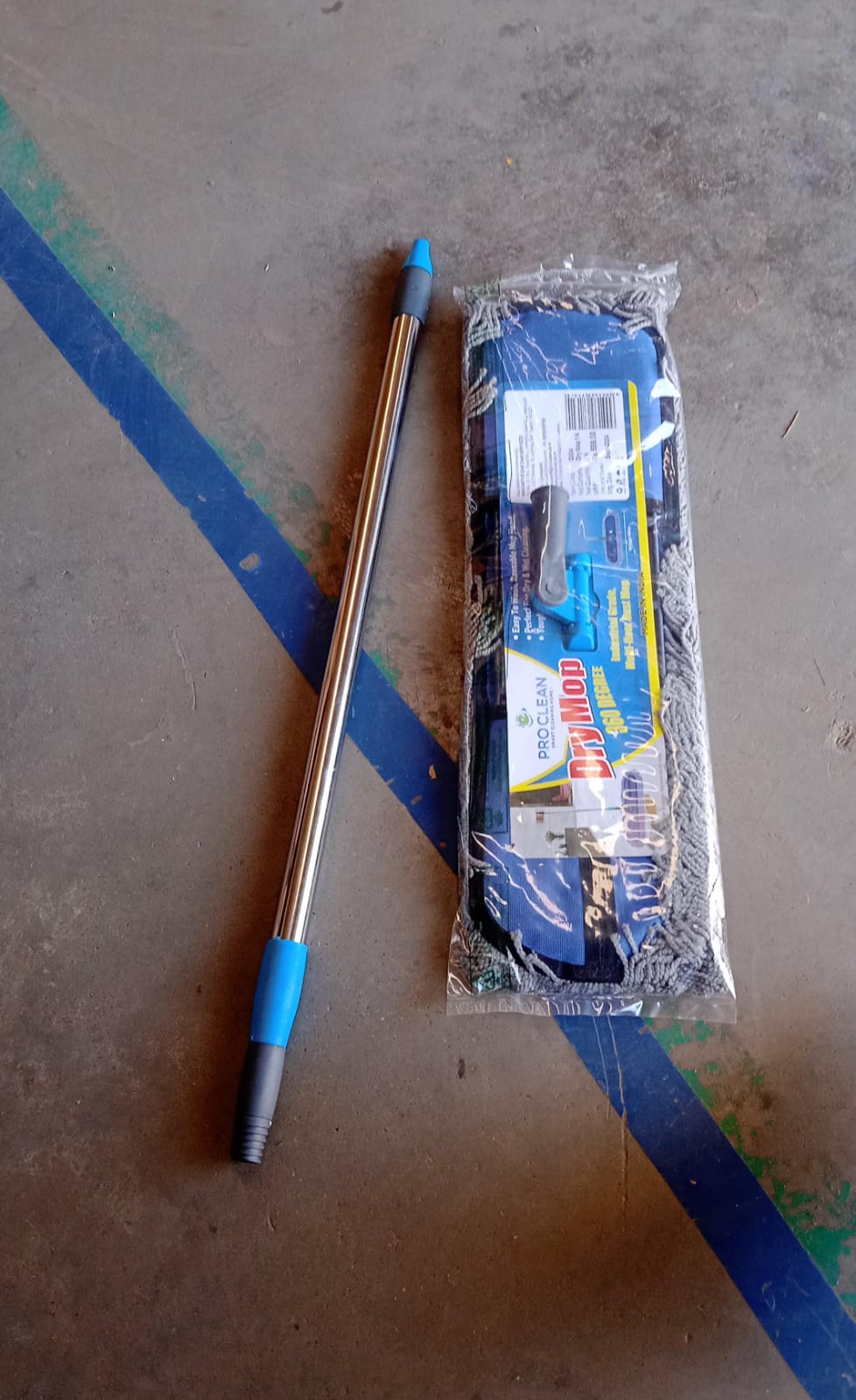 Wet And Dry Cotton Pad Floor Mop With Long Aluminium Handle (1 Pc  Large) - Shop Gharse